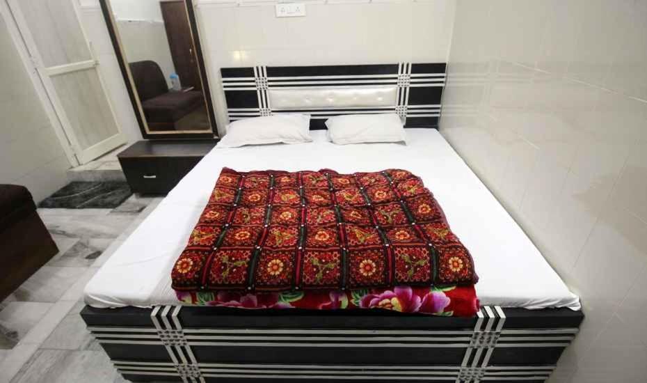 Central Guest House , Walk In Dargah & Markaz New Delhi Exteriör bild