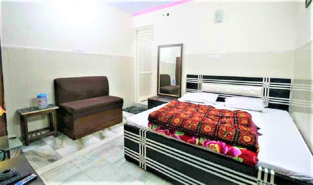 Central Guest House , Walk In Dargah & Markaz New Delhi Exteriör bild