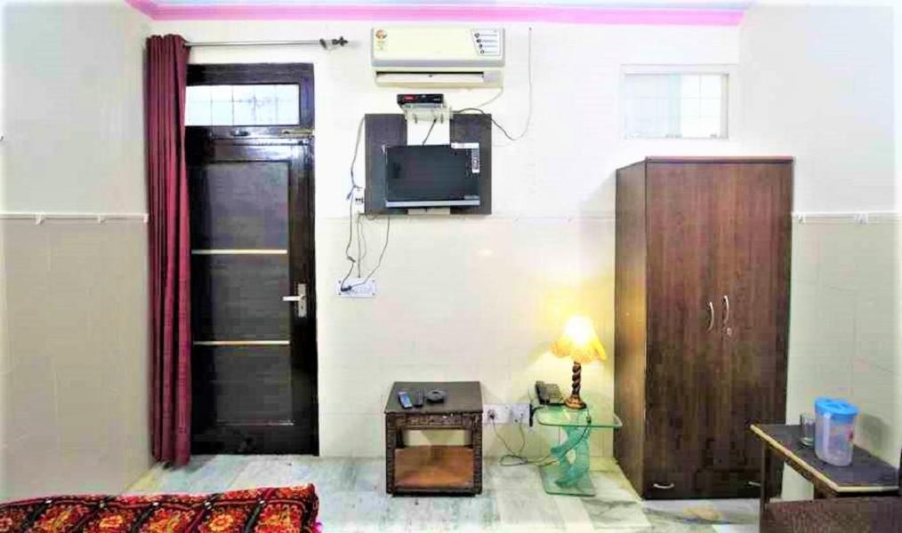 Central Guest House , Walk In Dargah & Markaz New Delhi Exteriör bild